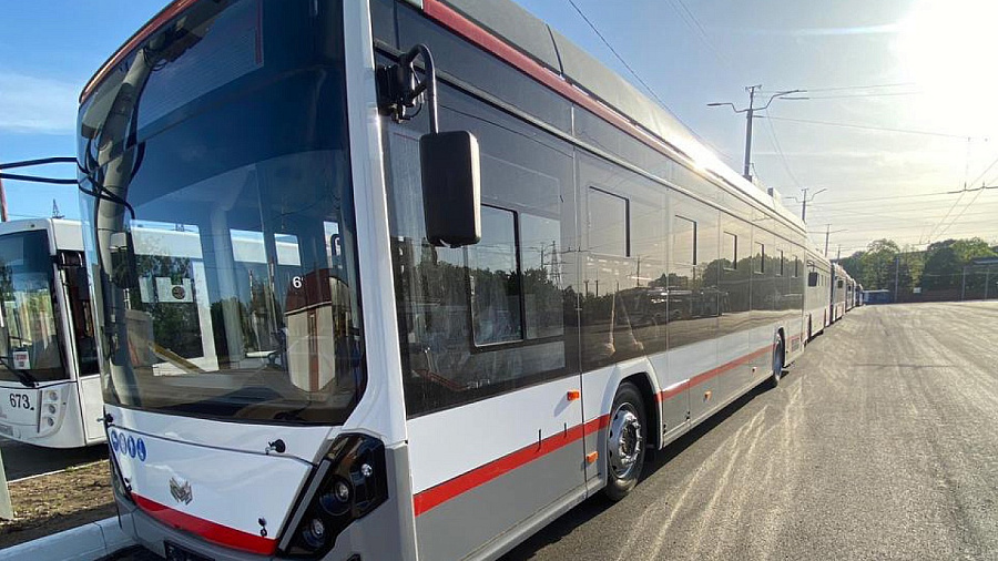 В Краснодар доставили 6 белорусских электробусов 