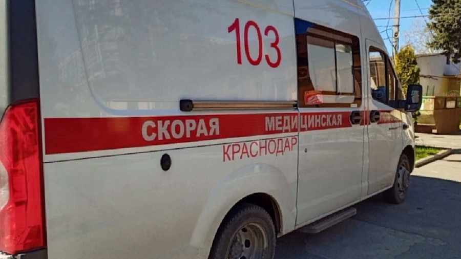 В Новороссийске пьяный пациент напал на фельдшера и сломал ему палец