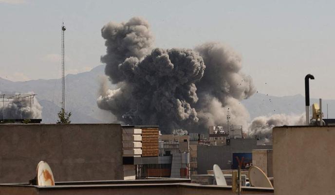 Bitrix 184664: 2026_03_01T093202Z_128501143_RC2LVJAH5V32_RTRMADP_3_IRAN_CRISIS-copy.jpg