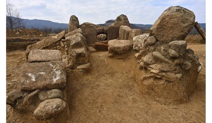 Bitrix 147670: 4cyAZlueaUM.jpg