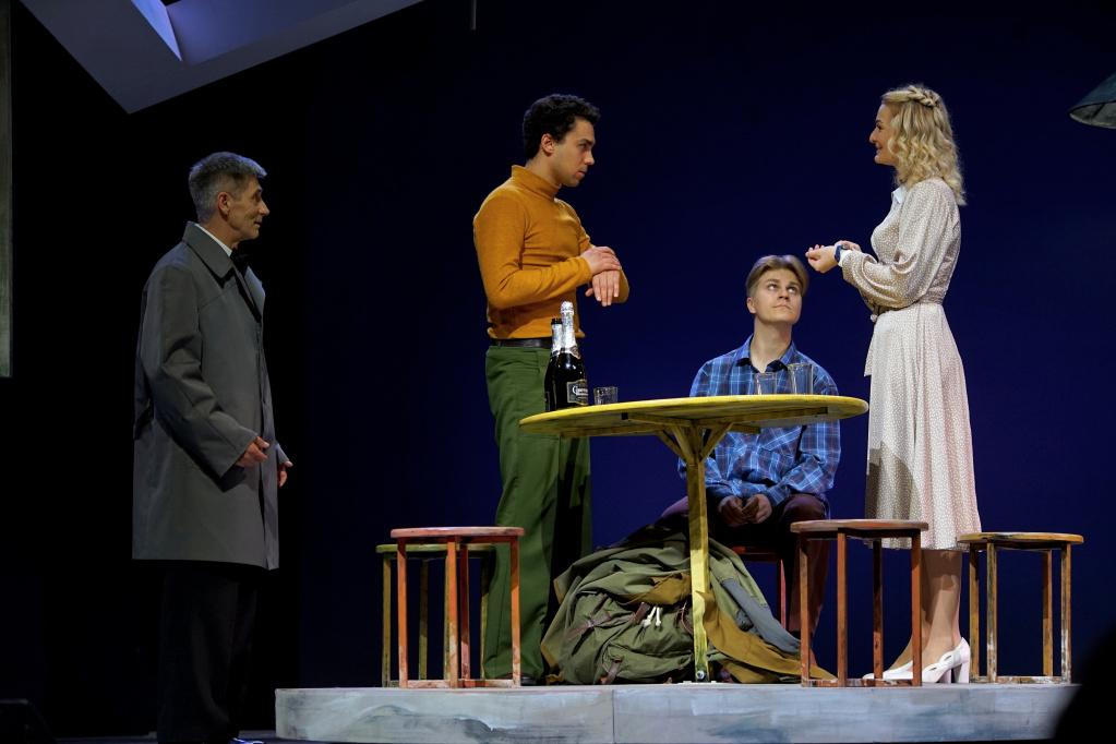 Bitrix 119848: 909.jpg