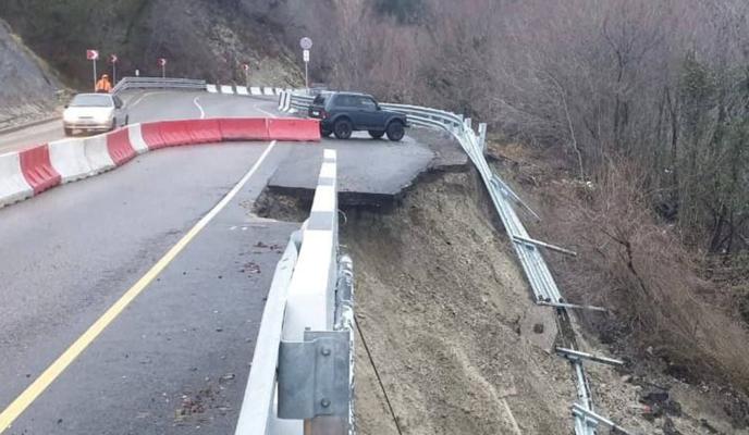 Bitrix 130006: Aun562fUlJnGuserbCJfIP5KifZXrQ3NDVBqzz4To2HTM70m5_pqEvM0W2gBn8ymye_420APiNyPMxbCdLt7C9mB.jpg