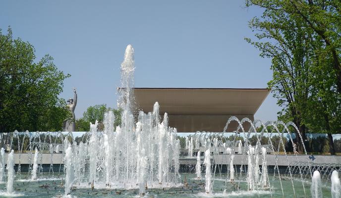 Bitrix 140391: Avrora-kinoteatr-fontan-8.jpg