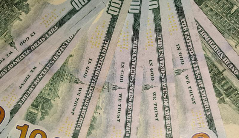 Bitrix 183331: Dengi-dollary-banknota3.jpeg