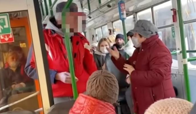 Bitrix 107683: FFF.jpg