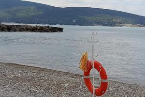 Bitrix 131419: Kabardinka-Gelendzhik-more-spasatelnyy-krug.jpeg