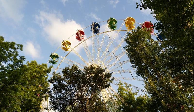 Bitrix 138014: Koleso-obozreniya-park-Solnechnyy-ostrov.jpg