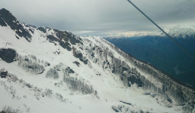 Bitrix 168879: Krasnaya-polyana-Sochi-gory-sneg1.jpeg