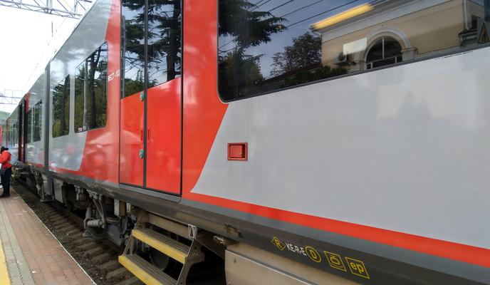 Bitrix 134092: Lastochka-elektrichka.jpg