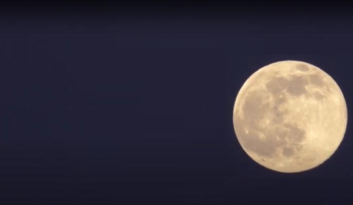 Bitrix 120590: Luna.jpg