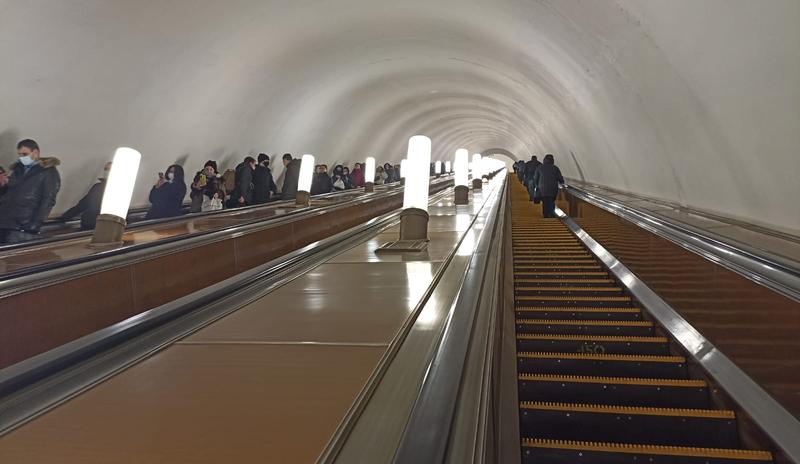 Bitrix 142453: Moskva-metro-Eskalator-.jpeg