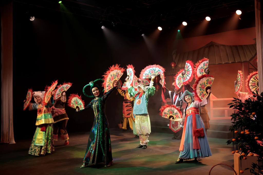 Bitrix 144876: Neveroyatnyi_-Novyi_-god_.-foto-M.Bogdan.jpeg