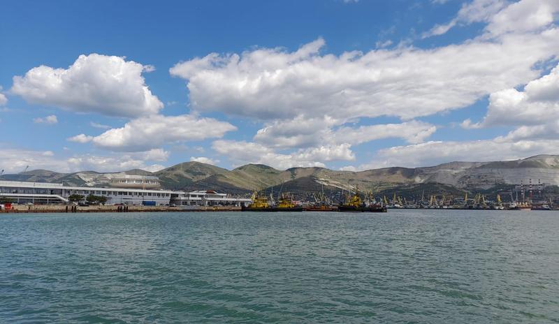 Bitrix 144472: Novorossiysk-port-more.jpeg