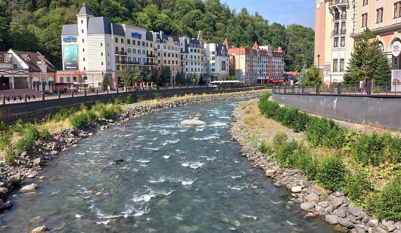 Bitrix 145429: Roza-KHutor-Krasnaya-Polyana-Sochi-gory1.jpeg