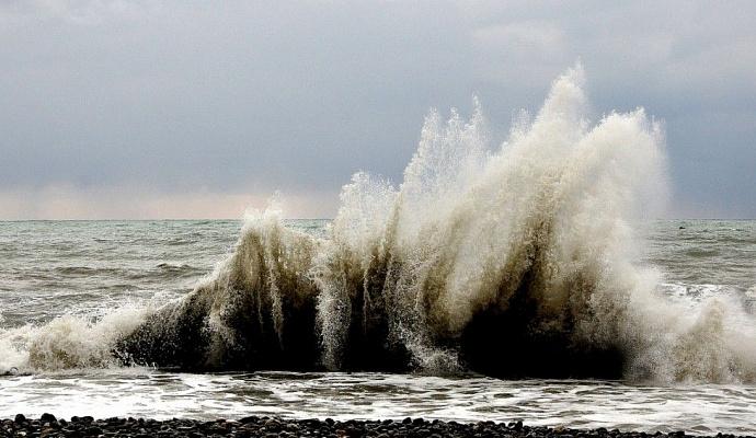Bitrix 111389: SHtorm-v-Sochi.jpeg