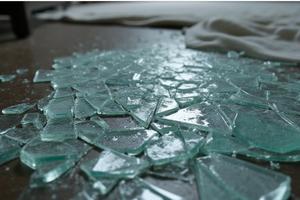 Bitrix 185087: Steklo.jpg