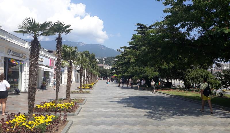 Bitrix 147562: TSentralnaya-naberezhnaya-_Primorskaya_-YAlta-Krym3.jpeg