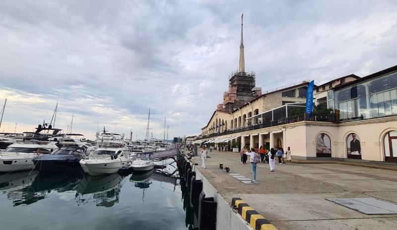 Bitrix 180001: YAkhty-Sochi-morskoy-port-grand-marina2-_2_.jpeg