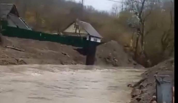 Bitrix 142487: aU4qsQV42kY.jpg