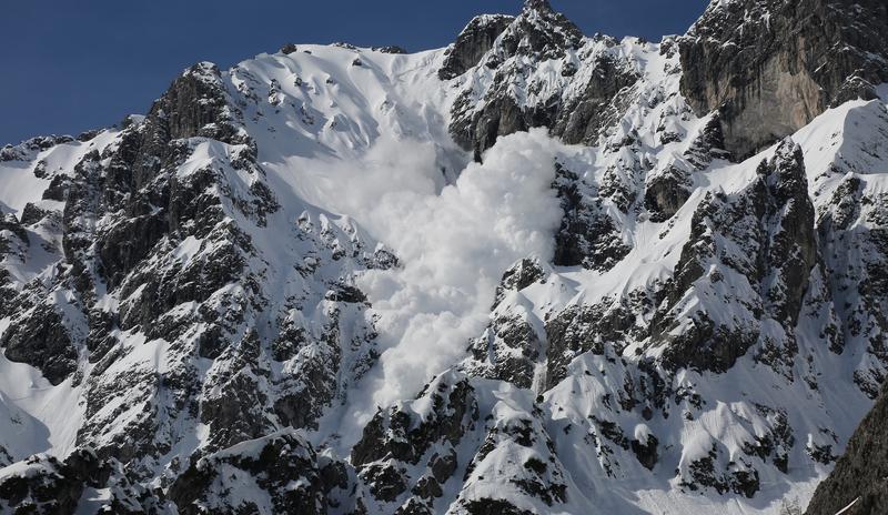 Bitrix 111892: avalanche_g186d8e3b4_1920.jpg
