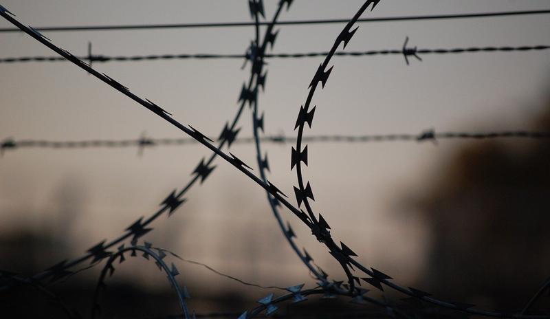 Bitrix 93888: barbed_wire_765484_1280.jpg