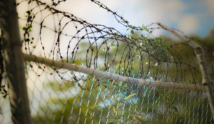 Bitrix 113378: barbed_wire_g22ea06c50_1280.jpg