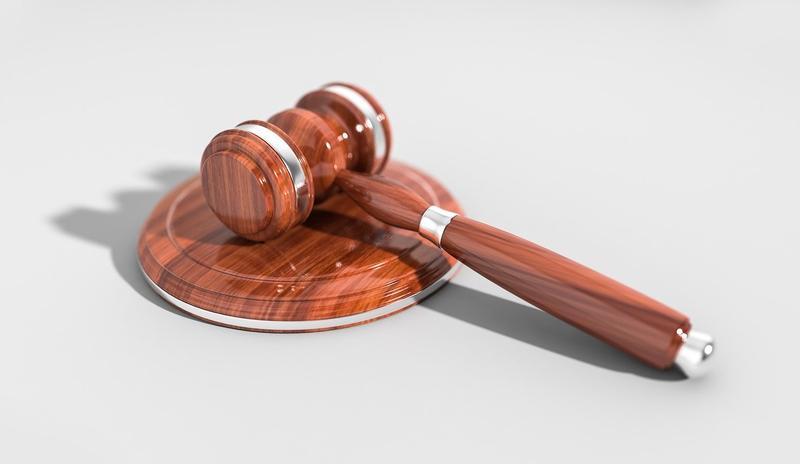 Bitrix 98388: gavel_2492011_1280.jpg