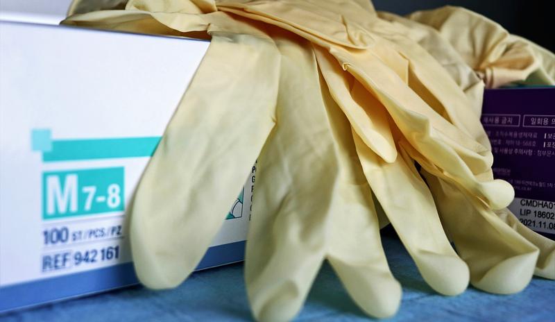 Bitrix 98549: gloves_5083788_1280.jpg
