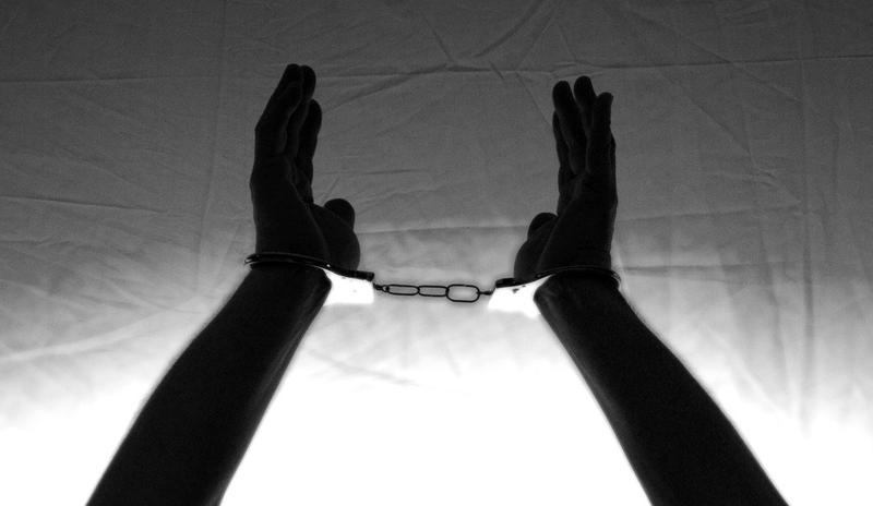 Bitrix 89123: hands_1655520_1280.jpg