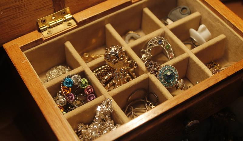 Bitrix 96795: jewels_1090711_1280.jpg