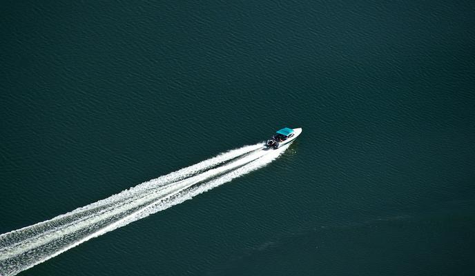 Bitrix 88862: motorboat_425053_1280.jpg