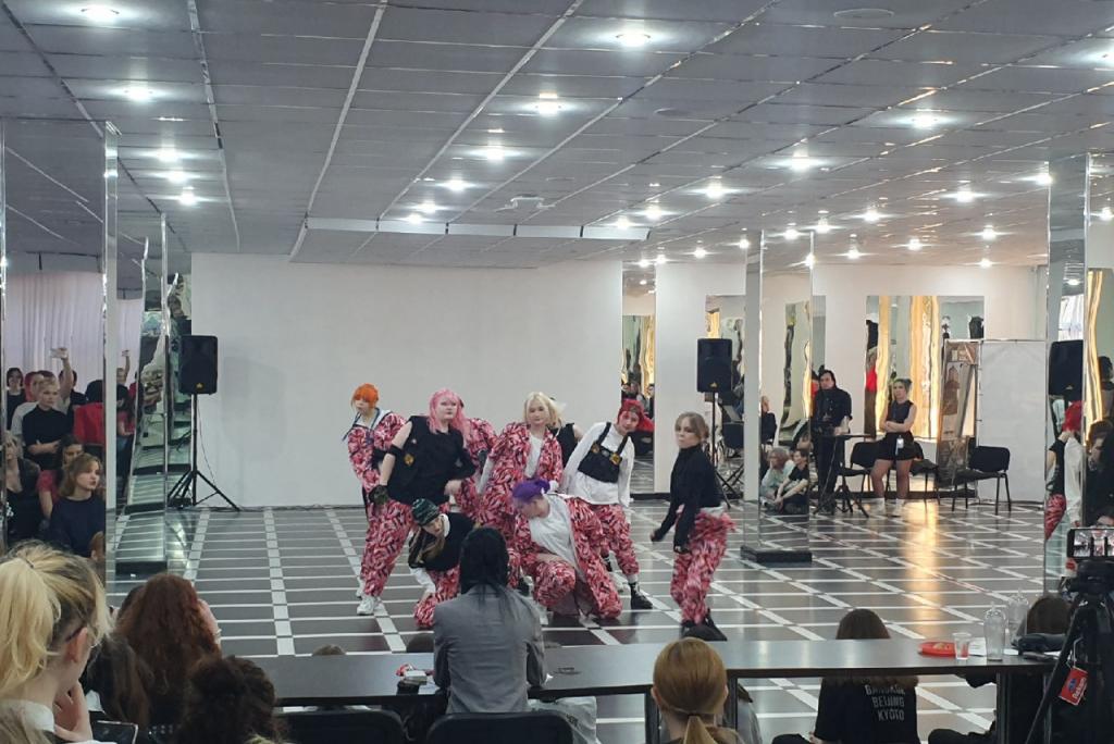 Bitrix 116999: oni-tantsuyut.jpg