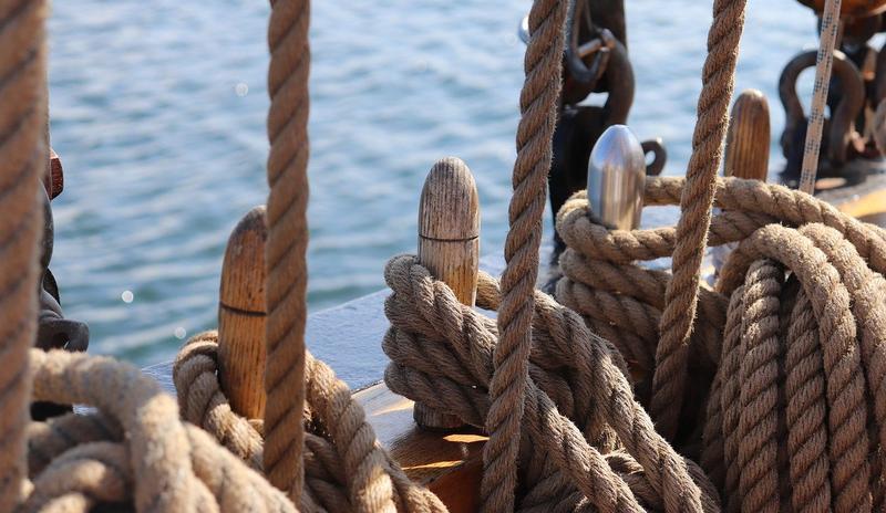 Bitrix 90088: sailing_vessel_3862798_1280.jpg