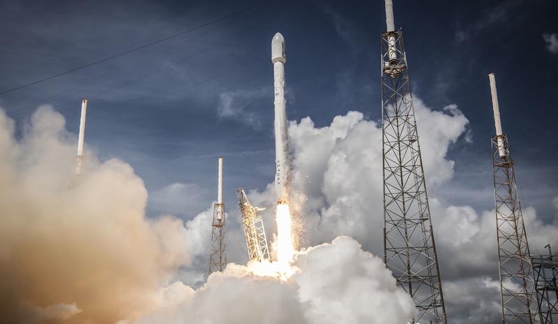 Bitrix 98907: space_1245699_1920.jpg