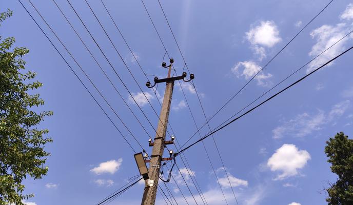 Bitrix 153106: stolb-svet-vyshka-LEP.jpg