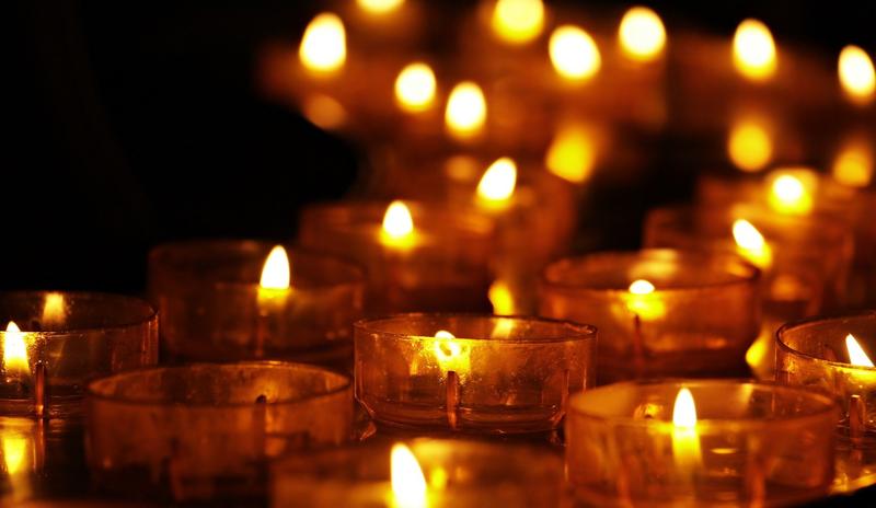 Bitrix 99530: tea_lights_3612508_1920.jpg