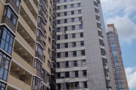 Спасатели Краснодара устраняют последствия атаки БПЛА в многоэтажке