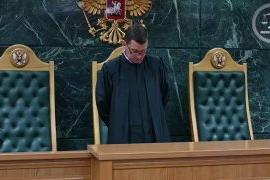 Суд в Краснодаре оштрафовал экс-полицейского на 100 тысяч за слежку