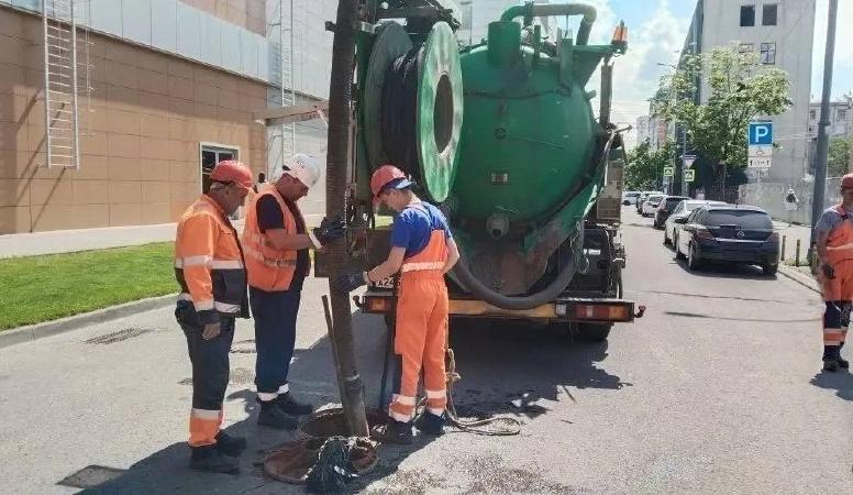 Движение на улице Головатого ограничат из-за ремонта коллектора до 26 июня