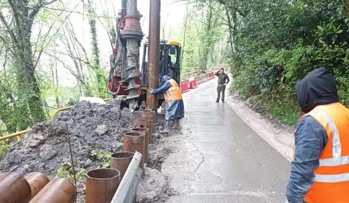 В Сочи на улице Изобильной укрепляют склон после оползня до декабря 2026 года