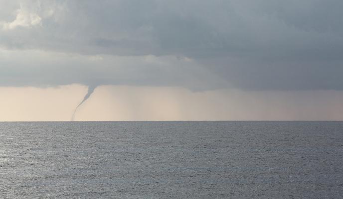 Bitrix 98021: tornado_565330_1280.jpg
