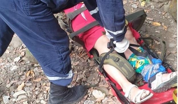 Bitrix 123675: turistka-slomala-nogu.jpg