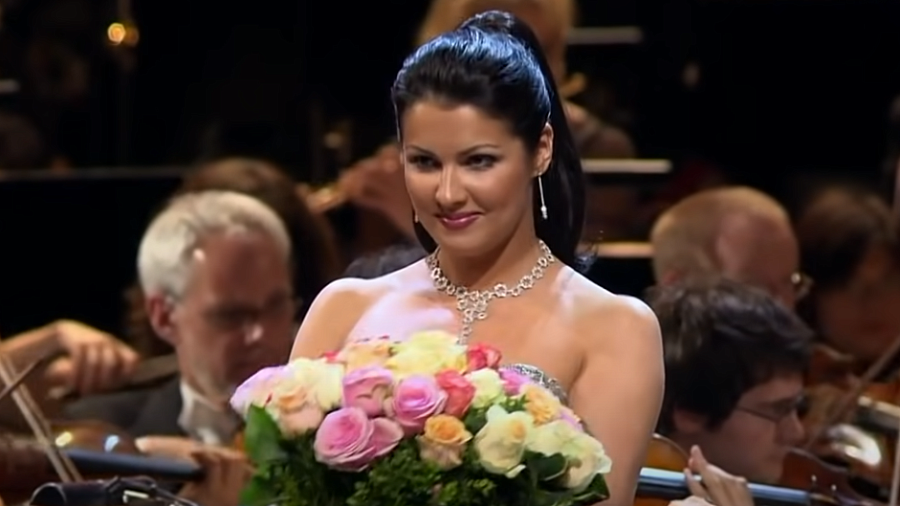 Кубанская оперная певица Анна Нетребко вернулась на сцену La Scala после слухов об увольнении