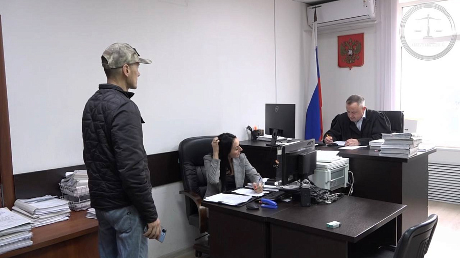Суд назначил наказание жителю Краснодара, оставившему перед зданием краевой администрации «машину шерифа» 