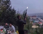 Мужчина открыл стрельбу из автомата во время застолья в Сочи