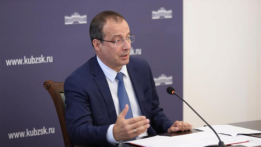 Председатель ЗСК Юрий Бурлачко рассказал об успехах и перспективах туризма в Краснодарском крае