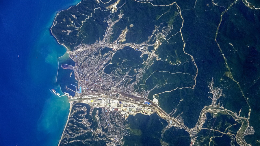 Космонавт Олег Артемьев снял уникальное фото Туапсе с орбиты