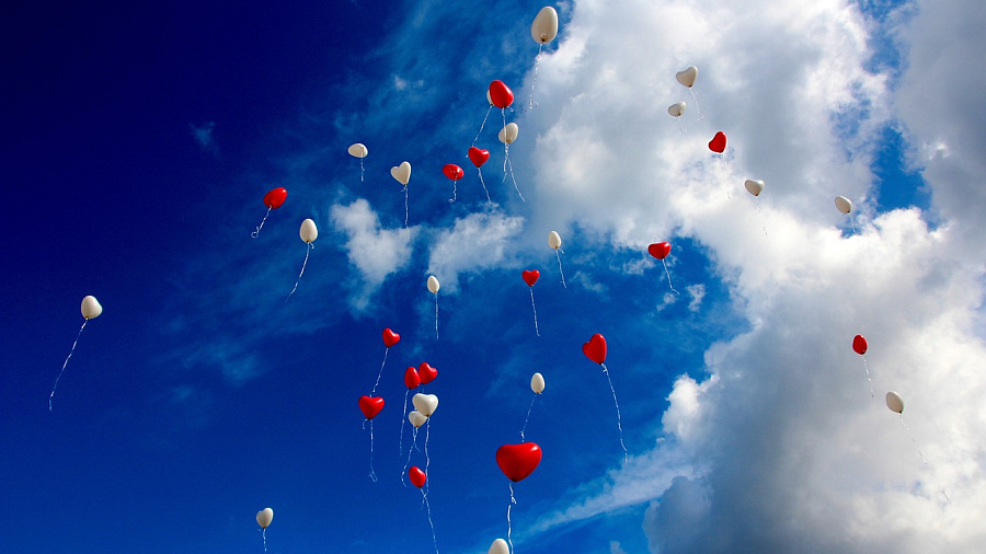Краснодарцев призвали воздержаться от запуска воздушных шаров на предстоящих выпускных