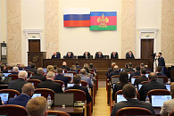 В Краснодаре открылась выставка «Утекающее время»