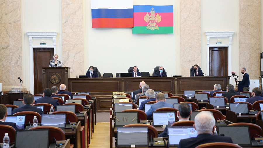 В Краснодарском крае увеличили на 2,3 млрд рублей расходы  Территориального фонда ОМС